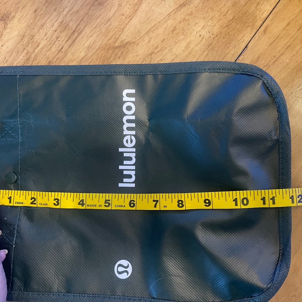 Lululemon Logo Shopping Tote Bag 9 x 12 Green and White - Picture 3 of 3